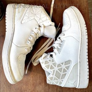Holiday Sale ✨ Nike Air Jordans • Pure White Retro High Top Sneakers • FW2014